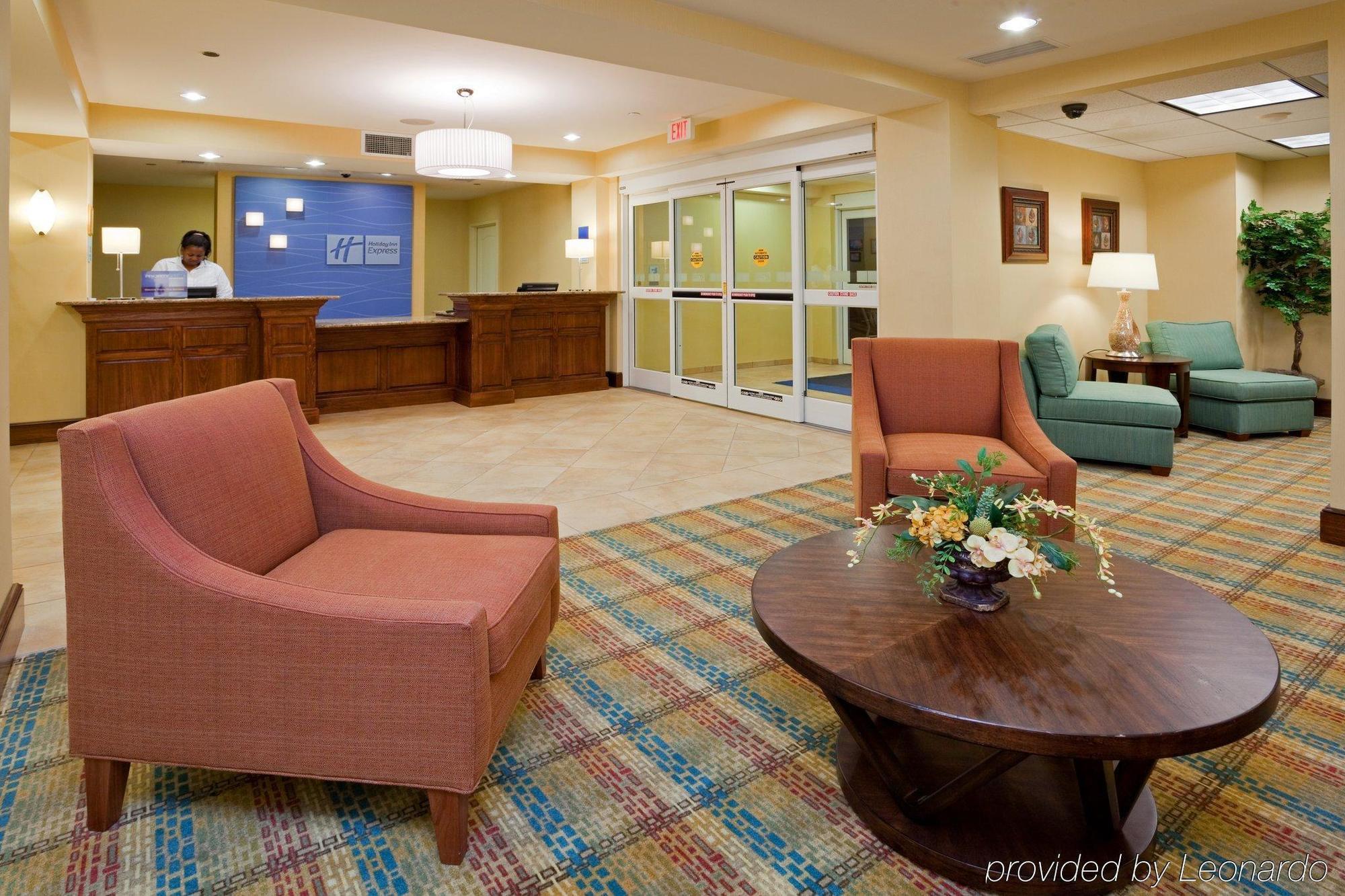 Holiday Inn Express Hotel & Suites Greensboro - Airport Area By Ihg Exterior photo