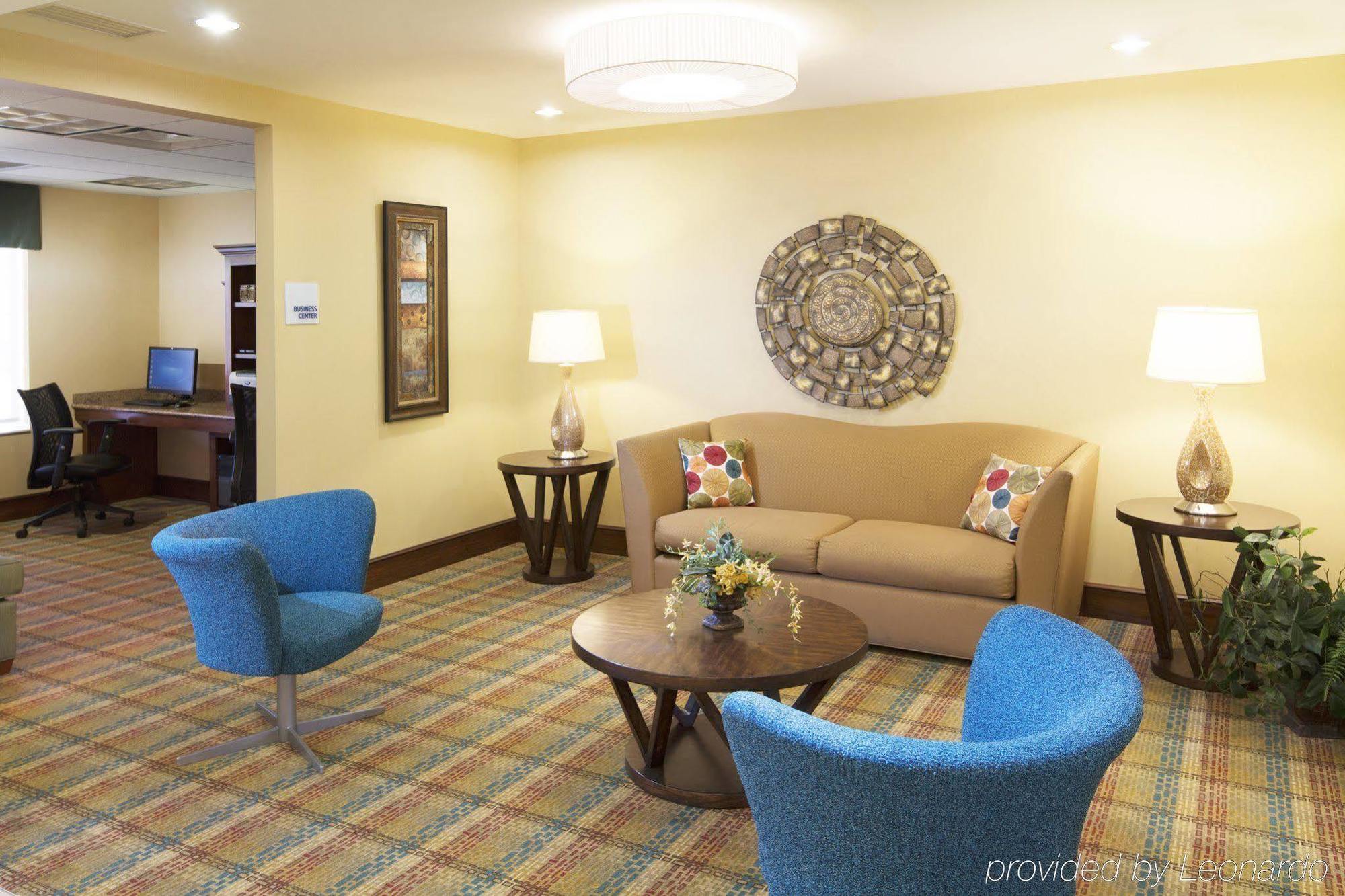 Holiday Inn Express Hotel & Suites Greensboro - Airport Area By Ihg Exterior photo